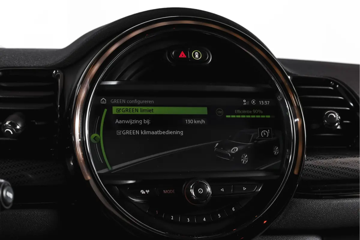 2.0 JCW ALL4 Chili | S/K-Panodak | Adapt. Cruise | Stoelverw. | PDC | Camera | NAV + App.Connect | ECC | Harman Kardon | LM 19" |