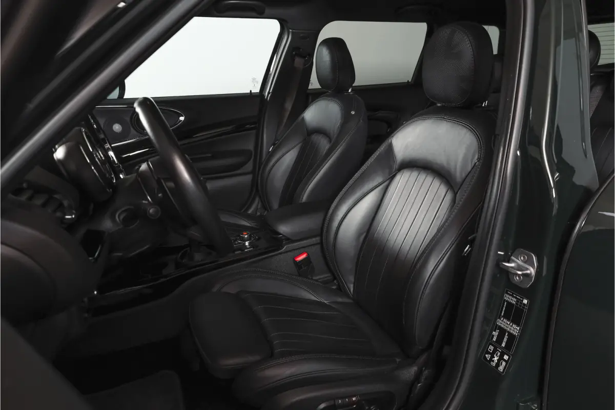 2.0 JCW ALL4 Chili | S/K-Panodak | Adapt. Cruise | Stoelverw. | PDC | Camera | NAV + App.Connect | ECC | Harman Kardon | LM 19" |