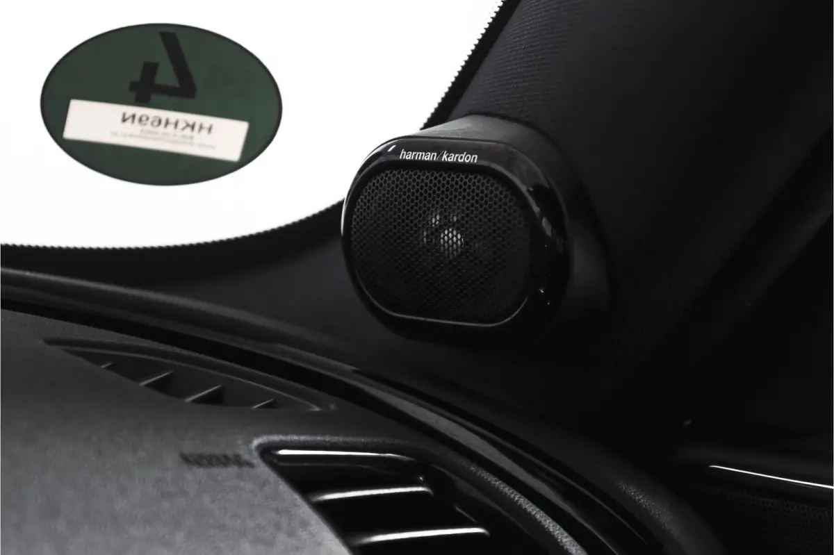 2.0 JCW ALL4 Chili | S/K-Panodak | Adapt. Cruise | Stoelverw. | PDC | Camera | NAV + App.Connect | ECC | Harman Kardon | LM 19" |