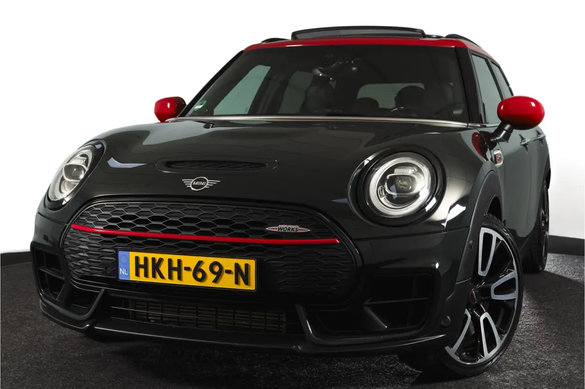 2.0 JCW ALL4 Chili | S/K-Panodak | Adapt. Cruise | Stoelverw. | PDC | Camera | NAV + App.Connect | ECC | Harman Kardon | LM 19" |