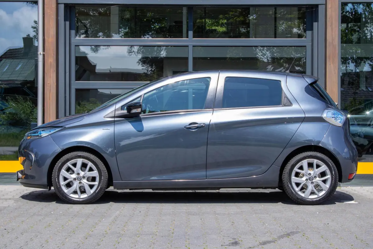 R110 Limited 41 kWh (ex Accu)|Stoelverwarming|Camera|