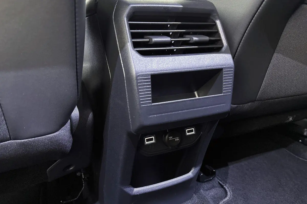 1.2 Turbo Hybrid GS 360 Camera Head-Up Display Apple CarPlay