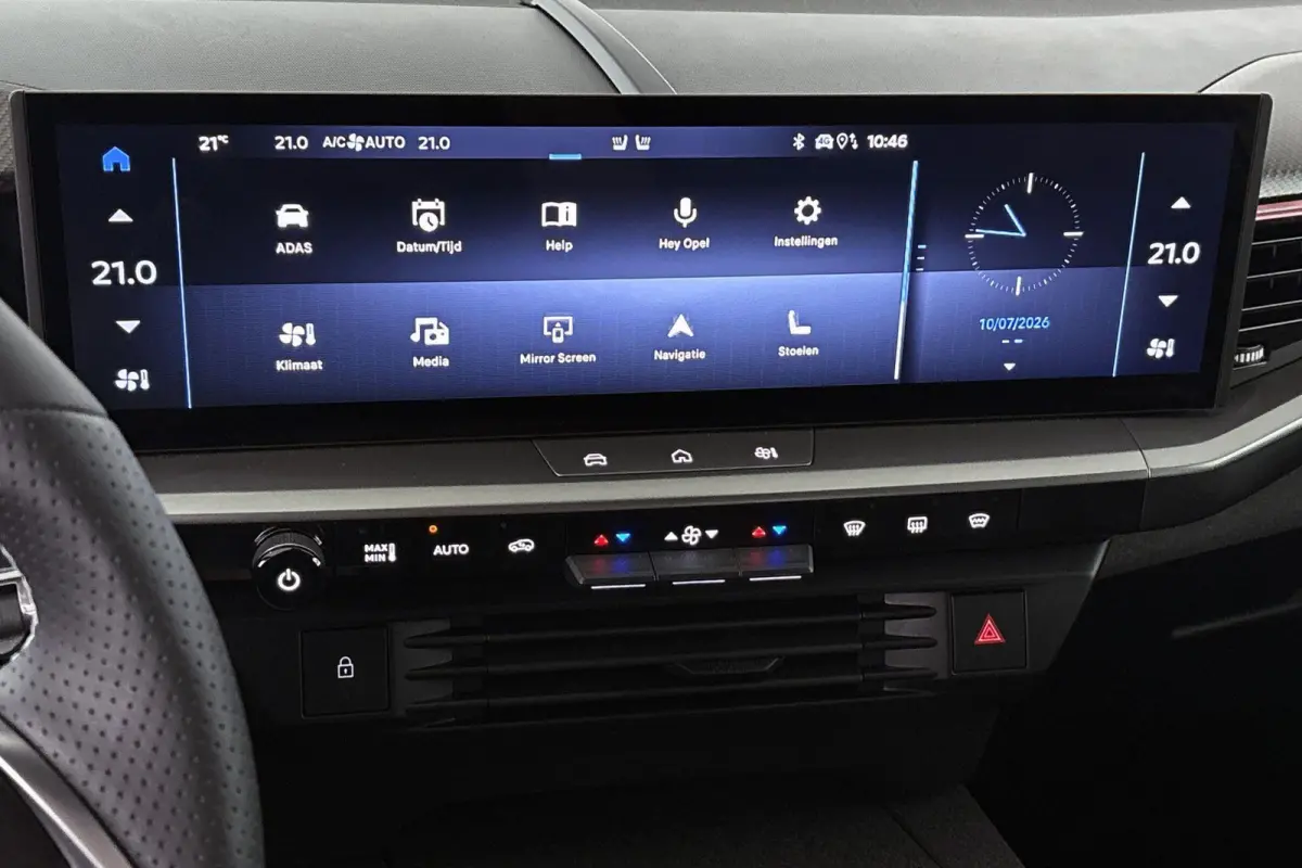 1.2 Turbo Hybrid GS 360 Camera Head-Up Display Apple CarPlay