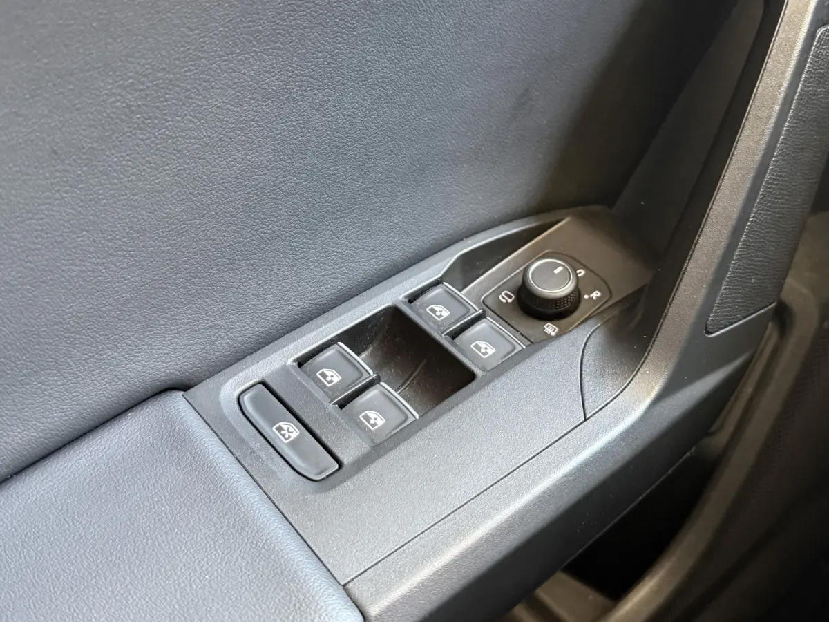 1.4 TSI eHybrid PHEV FR Business Intense | Keyless | Apple Carplay | Stoel/Stuurverwarming | Camera