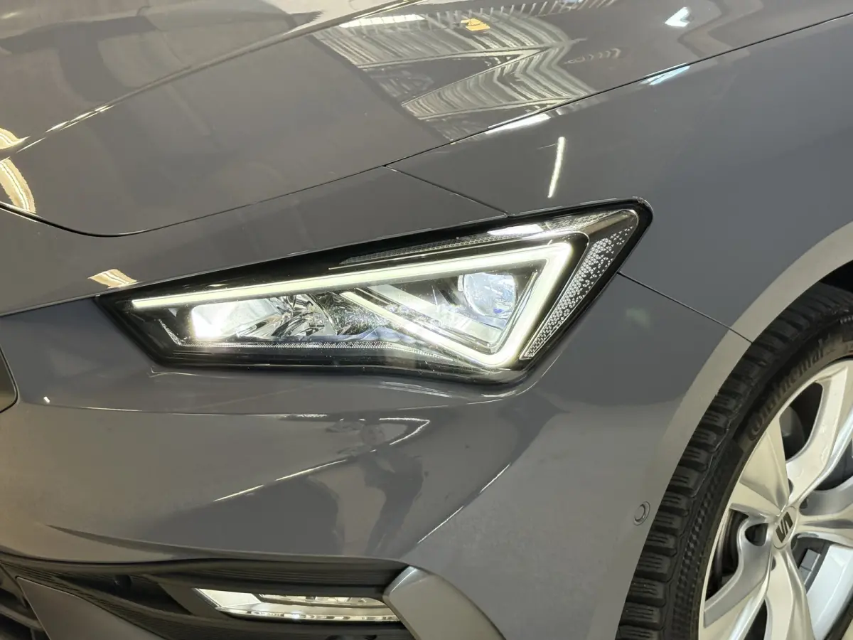 1.4 TSI eHybrid PHEV FR Business Intense | Keyless | Apple Carplay | Stoel/Stuurverwarming | Camera