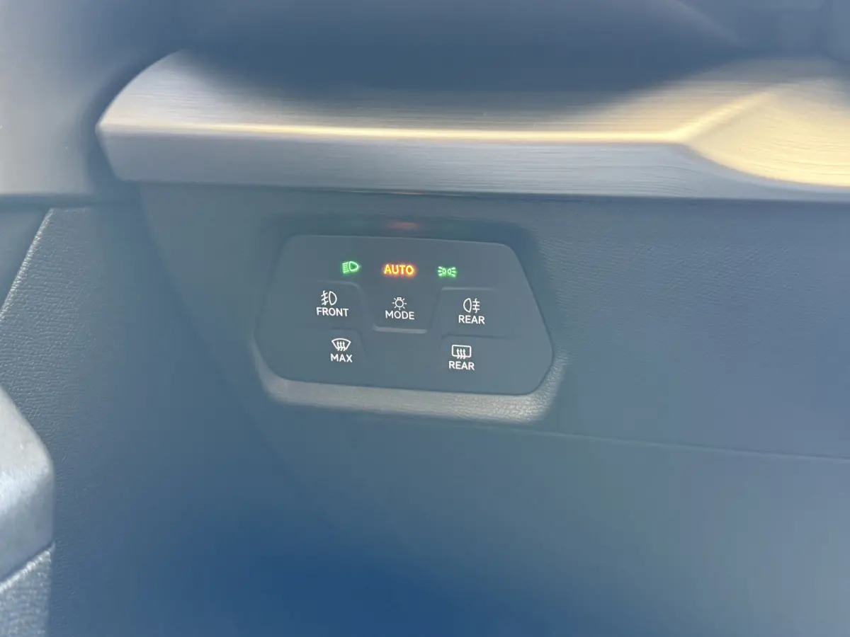 1.4 TSI eHybrid PHEV FR Business Intense | Keyless | Apple Carplay | Stoel/Stuurverwarming | Camera