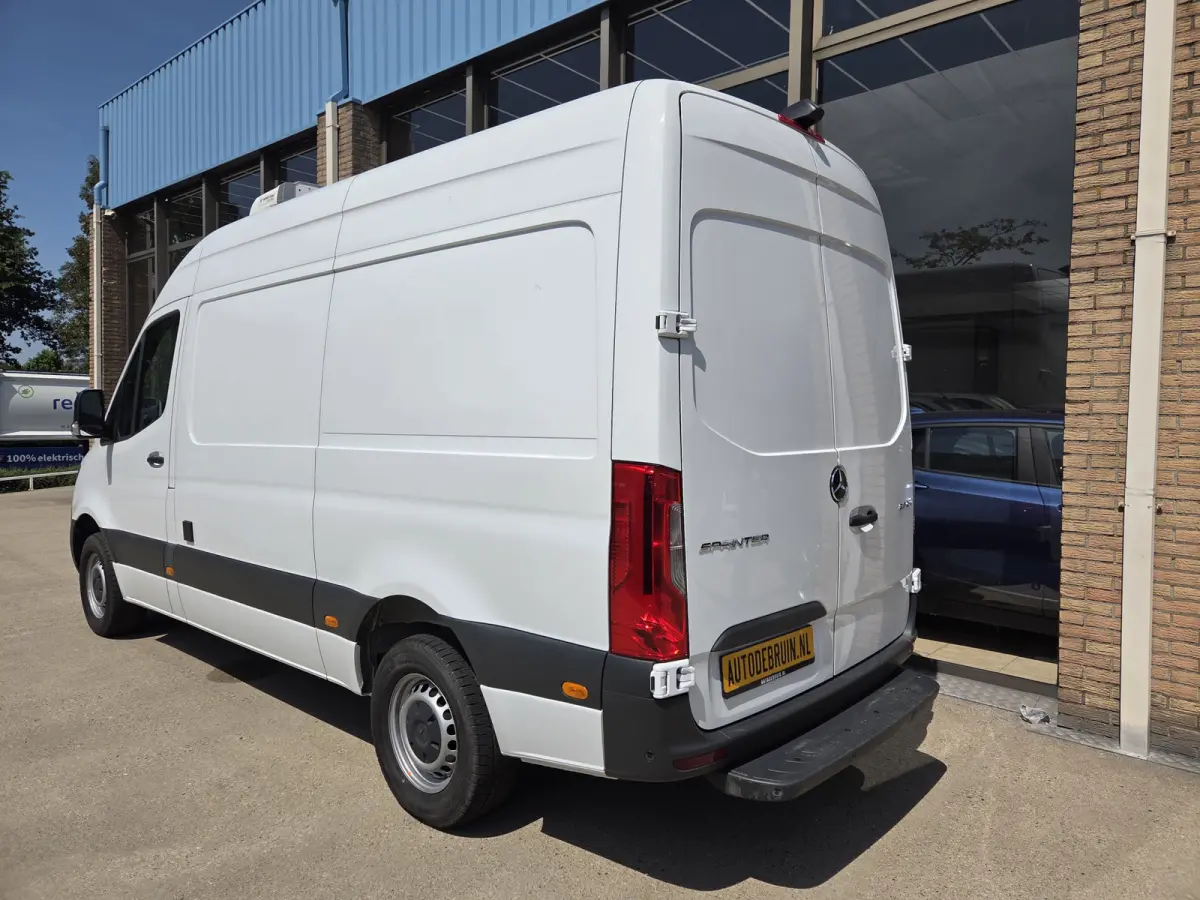 317 CDI AUTM. L2/H2 KOELWAGEN - VRIESWAGEN THERMO KING DAG& NACHT ALUMINIUM LAADVLOER