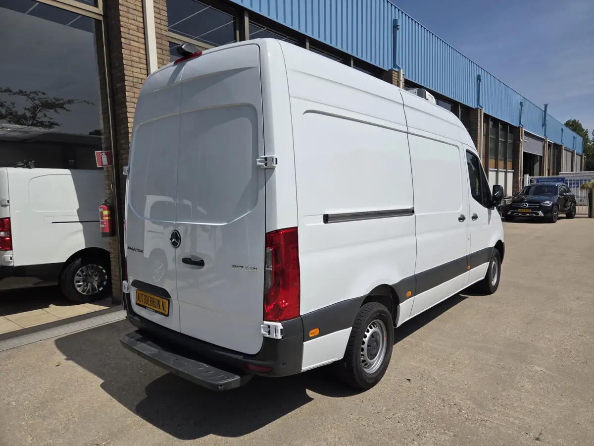 317 CDI AUTM. L2/H2 KOELWAGEN - VRIESWAGEN THERMO KING DAG& NACHT ALUMINIUM LAADVLOER