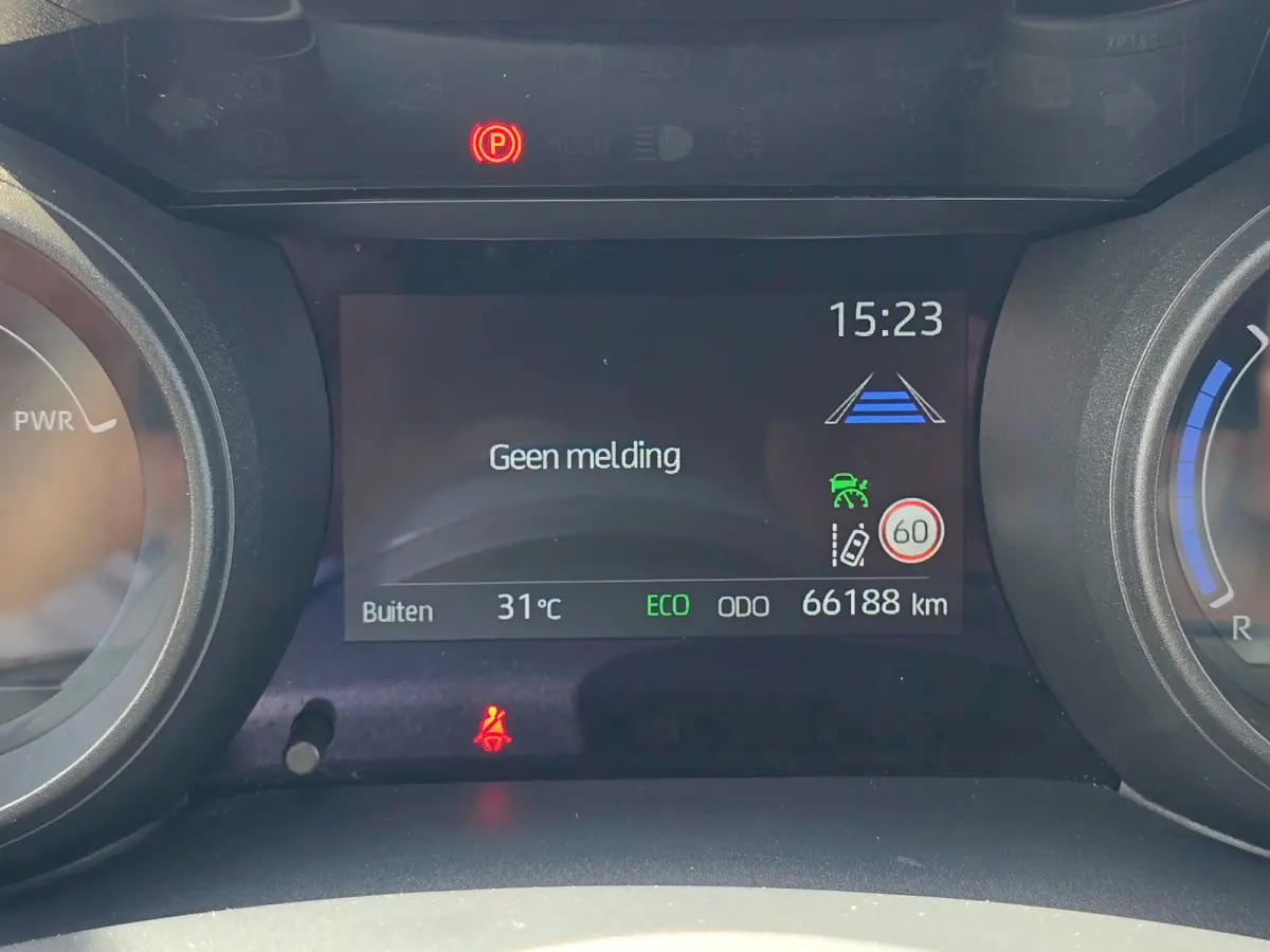 1.5 Hybrid Active - 115 Pk - ParkeerCamera - Apple Carplay Android Auto