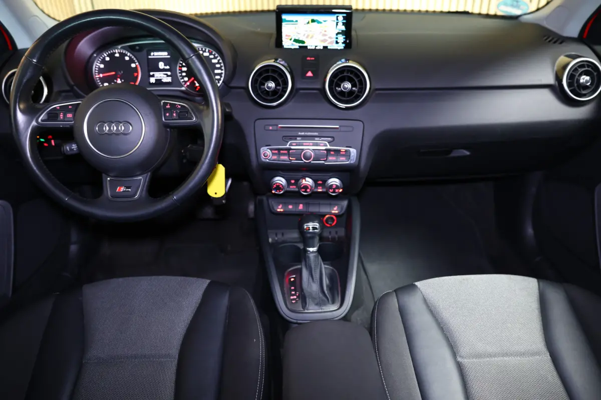 1.0 TFSI Pro Line AVM S-TRONIC AIRCO NAVI CRUISE BT STOELVW "18
