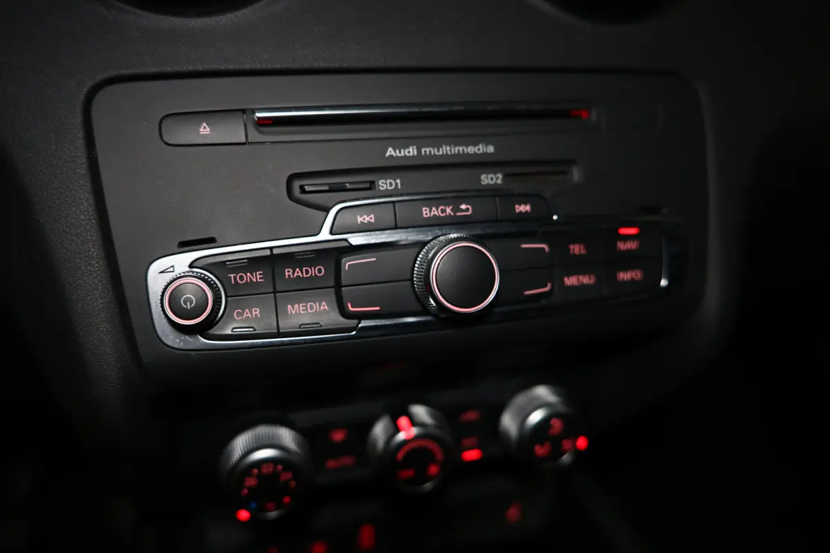 1.0 TFSI Pro Line AVM S-TRONIC AIRCO NAVI CRUISE BT STOELVW "18
