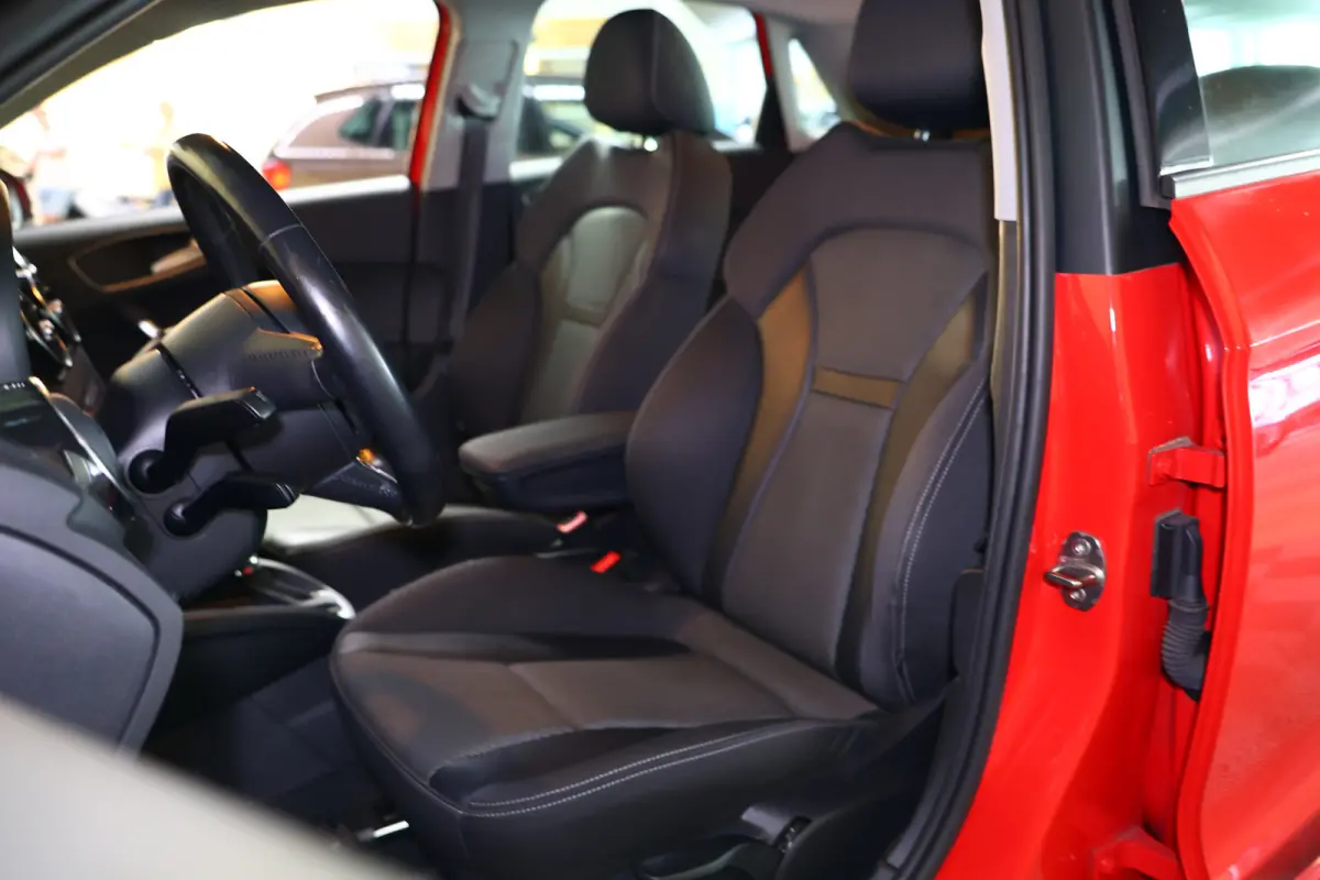 1.0 TFSI Pro Line AVM S-TRONIC AIRCO NAVI CRUISE BT STOELVW "18