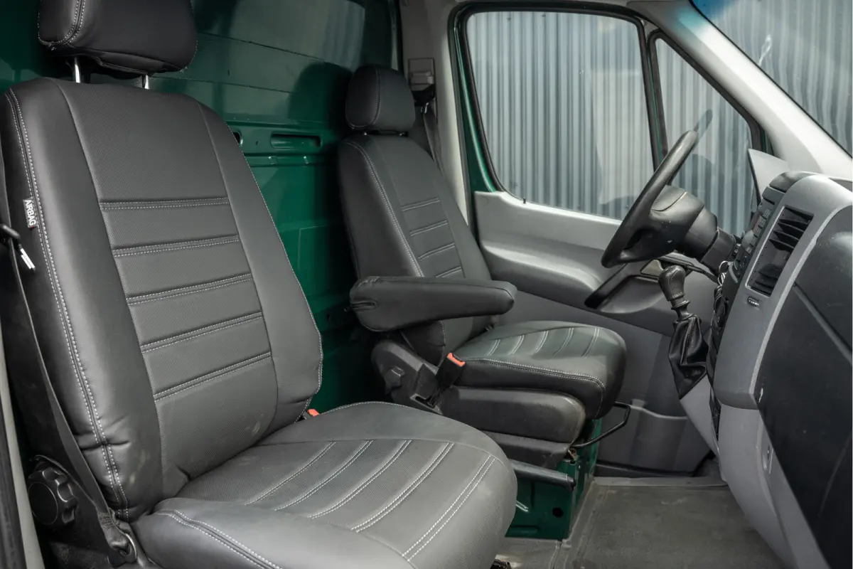 516CDI | Bakwagen | EURO 6 | Huifzeil | Schuifwanden | Legbordstellingen | Trekhaak