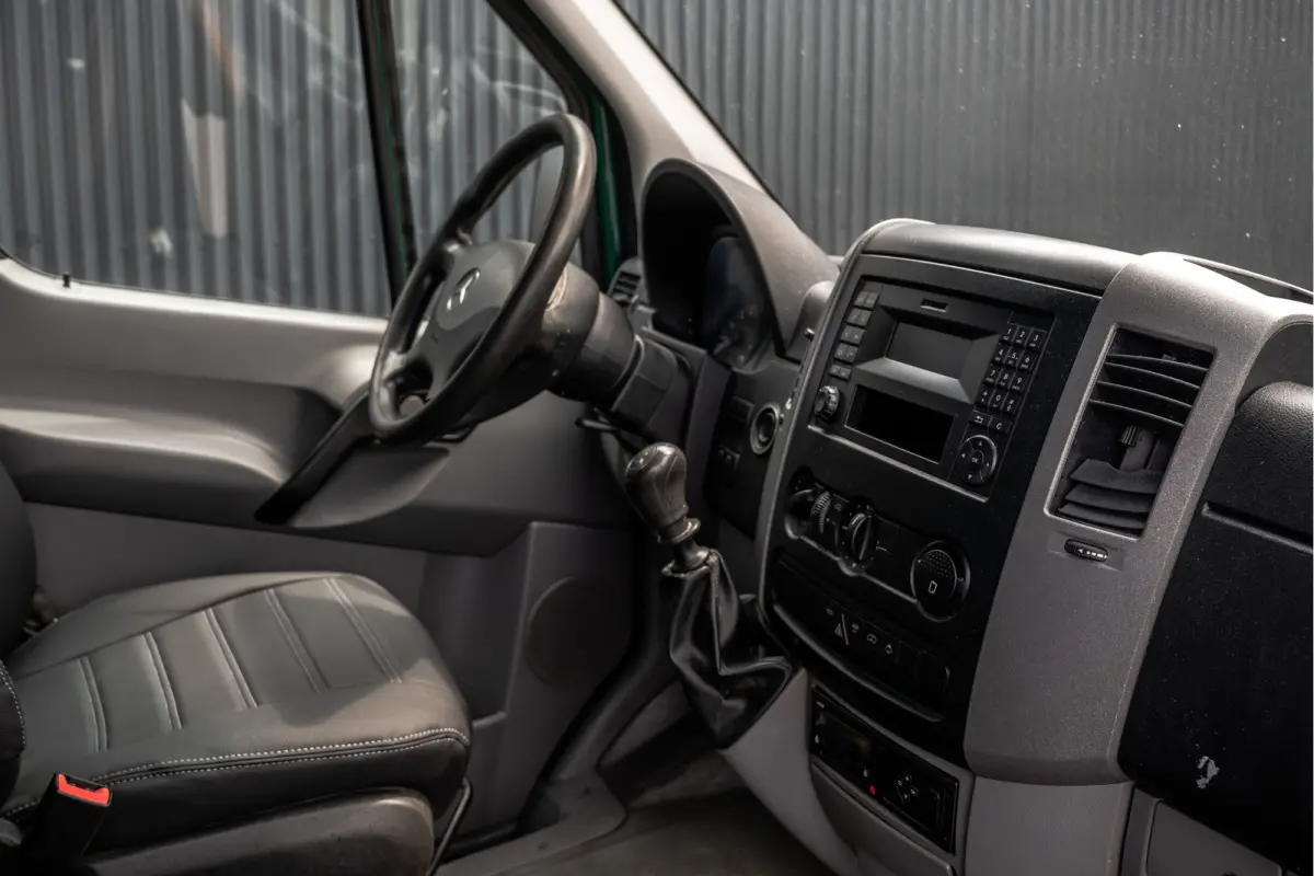 516CDI | Bakwagen | EURO 6 | Huifzeil | Schuifwanden | Legbordstellingen | Trekhaak