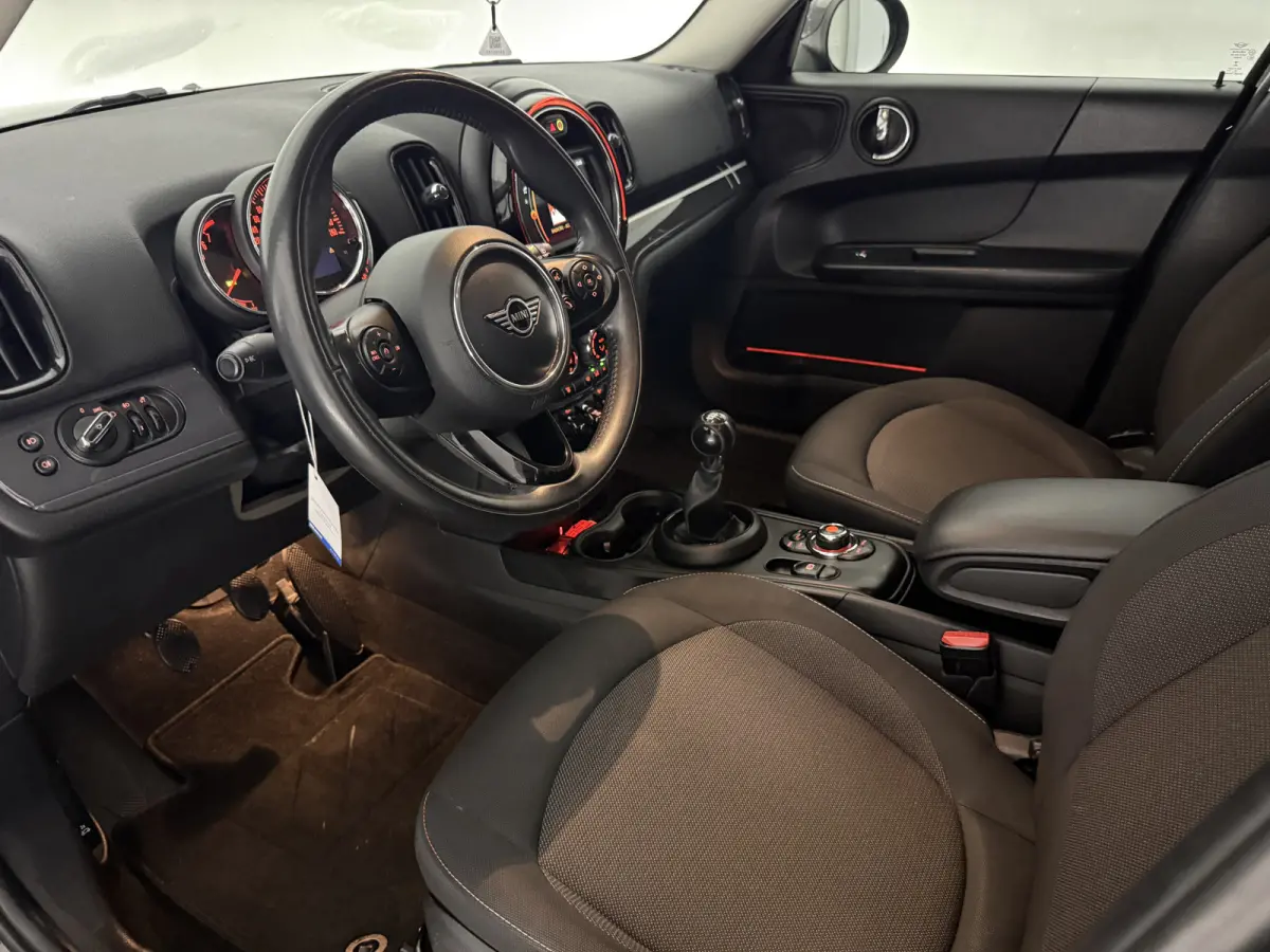 1.5 Cooper | Sfeer | Carplay | Cruise | Navi | LED | Parkeersens. | NAP