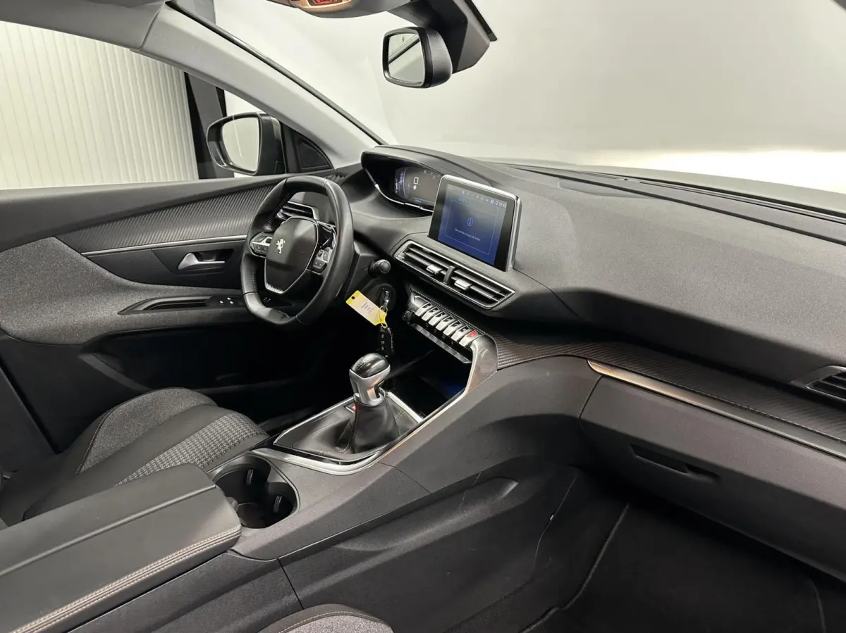 1.2 PureTech Blue Lease Executive|Trekhaak|Navi|Carplay|