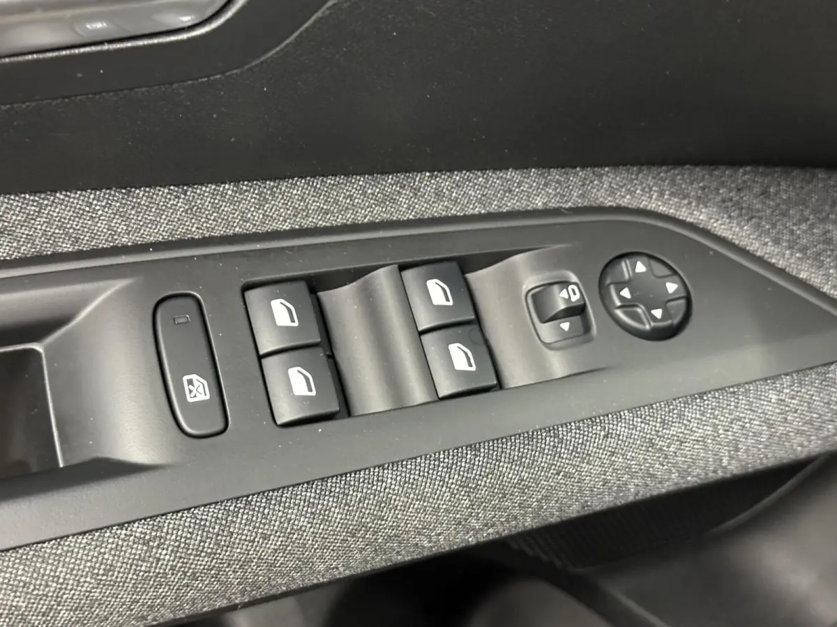 1.2 PureTech Blue Lease Executive|Trekhaak|Navi|Carplay|
