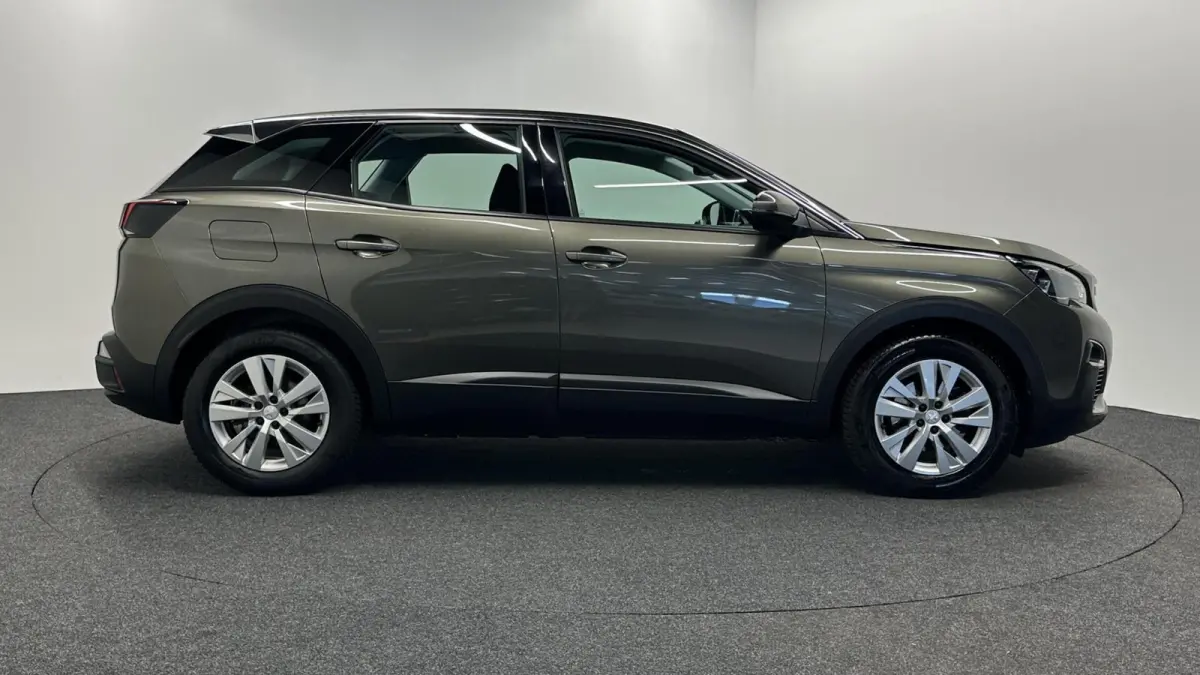 1.2 PureTech Blue Lease Executive|Trekhaak|Navi|Carplay|