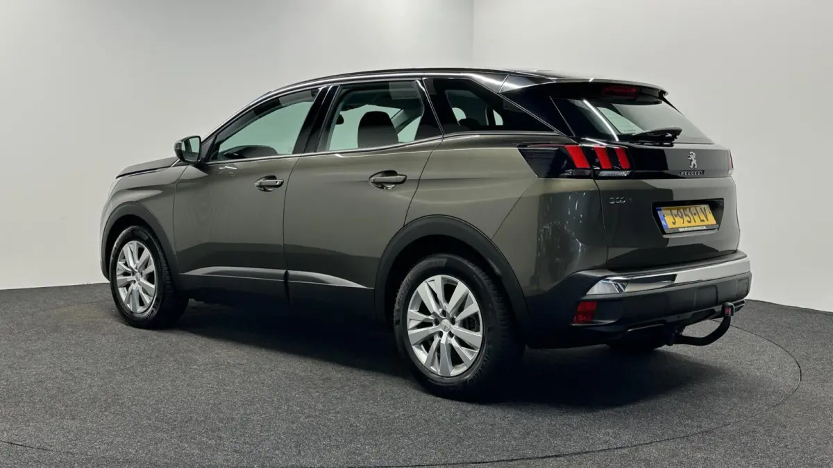 1.2 PureTech Blue Lease Executive|Trekhaak|Navi|Carplay|