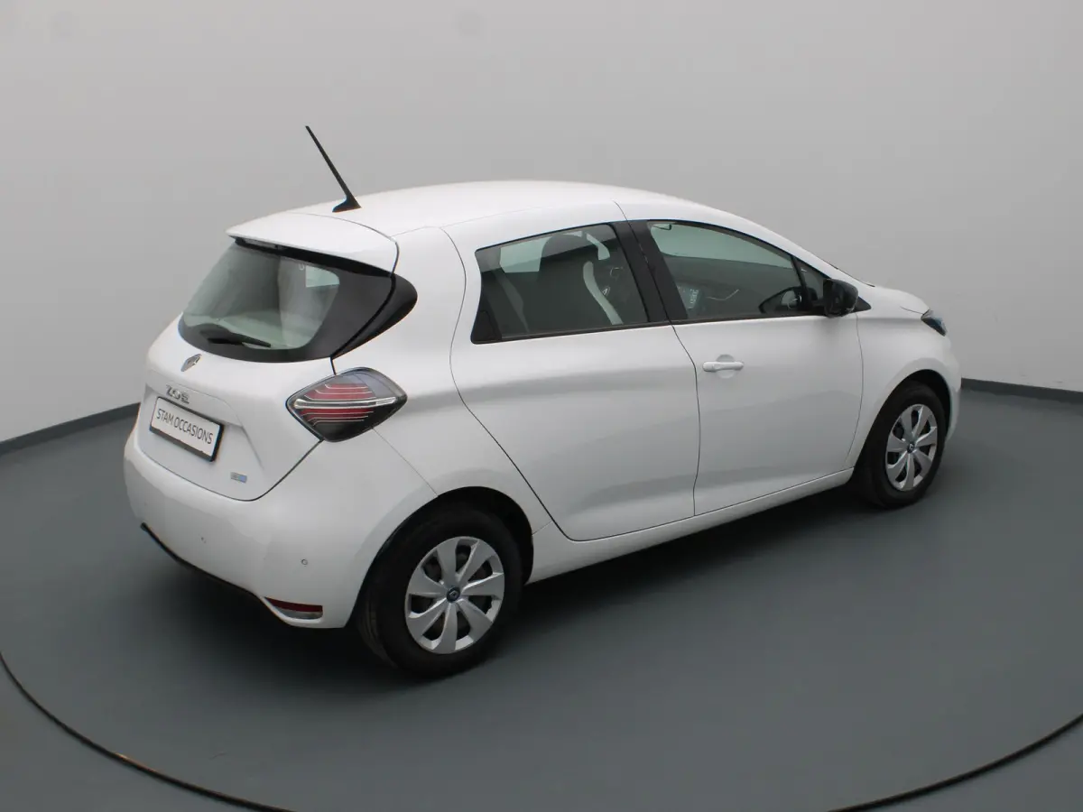 R110 Life Carshare 52 kWh koopbatterij Apple Carplay/Android Auto | Climate