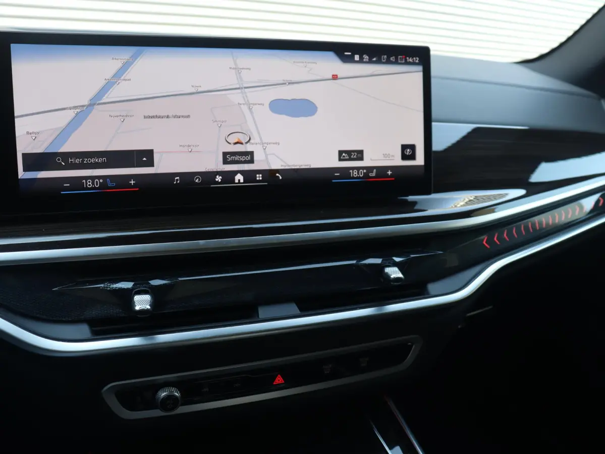 xDrive50e | M Sportpakket Pro | Panodak | Head-Up | Massage | Sky Lounge | Driving Assistant Prof. | Harman Kardon | Stoelventilatie | Soft Close | Parking Assistant Prof. | SOH 100% | 21'' 