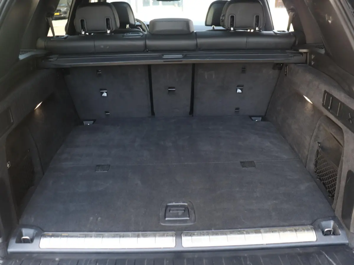 xDrive50e | M Sportpakket Pro | Panodak | Head-Up | Massage | Sky Lounge | Driving Assistant Prof. | Harman Kardon | Stoelventilatie | Soft Close | Parking Assistant Prof. | SOH 100% | 21'' 