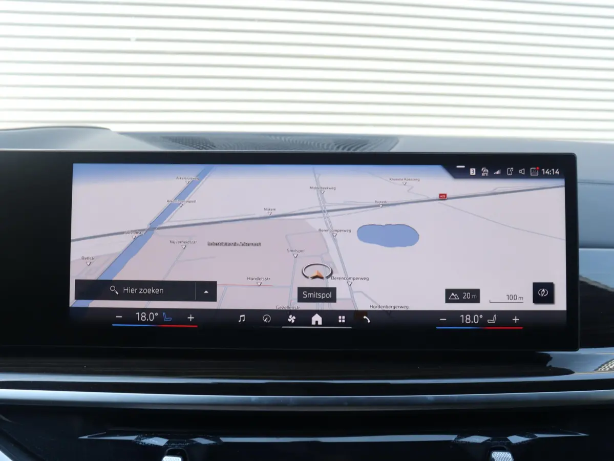 xDrive50e | M Sportpakket Pro | Panodak | Head-Up | Massage | Sky Lounge | Driving Assistant Prof. | Harman Kardon | Stoelventilatie | Soft Close | Parking Assistant Prof. | SOH 100% | 21'' 