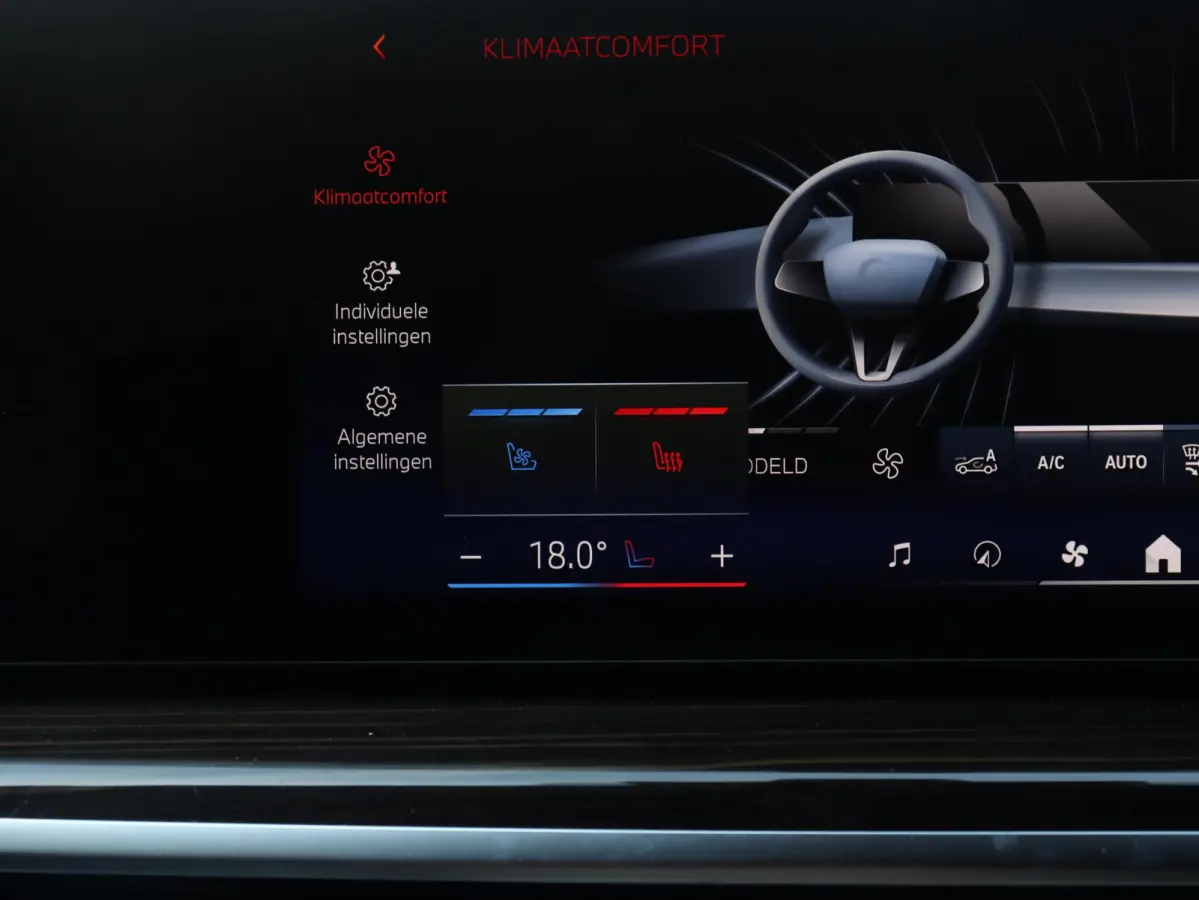 xDrive50e | M Sportpakket Pro | Panodak | Head-Up | Massage | Sky Lounge | Driving Assistant Prof. | Harman Kardon | Stoelventilatie | Soft Close | Parking Assistant Prof. | SOH 100% | 21'' 