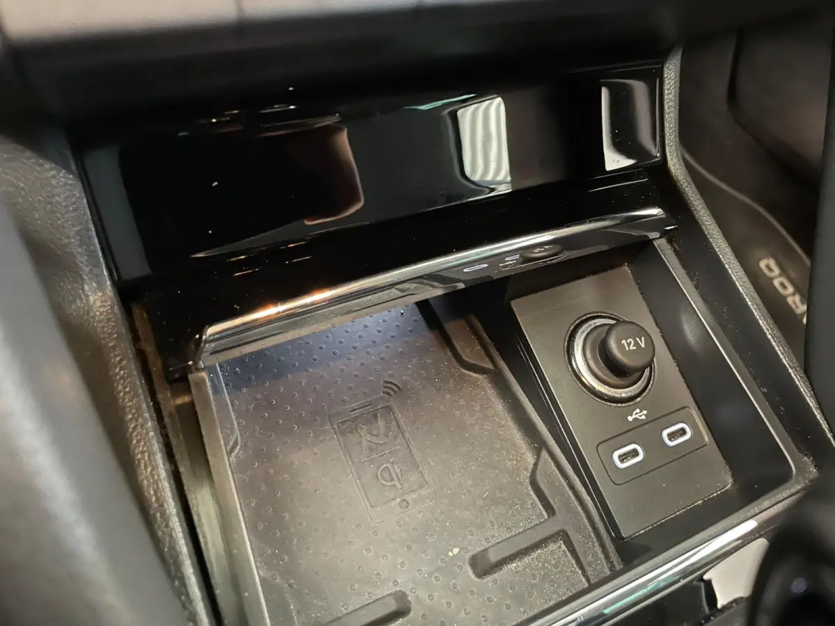 1.5 TSI 150pk DSG Style Navigatie Apple Carplay/Android Auto Parkeersensoren Camera Adaptive Cruise Control Elektrische achterklep Wegklapbare trekhaak Stoel- en stuurverwarming Ledverlichti