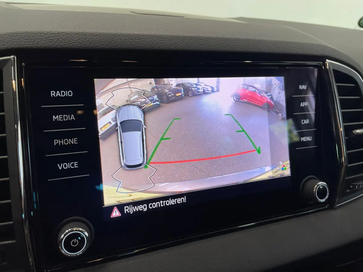 1.5 TSI 150pk DSG Style Navigatie Apple Carplay/Android Auto Parkeersensoren Camera Adaptive Cruise Control Elektrische achterklep Wegklapbare trekhaak Stoel- en stuurverwarming Ledverlichti