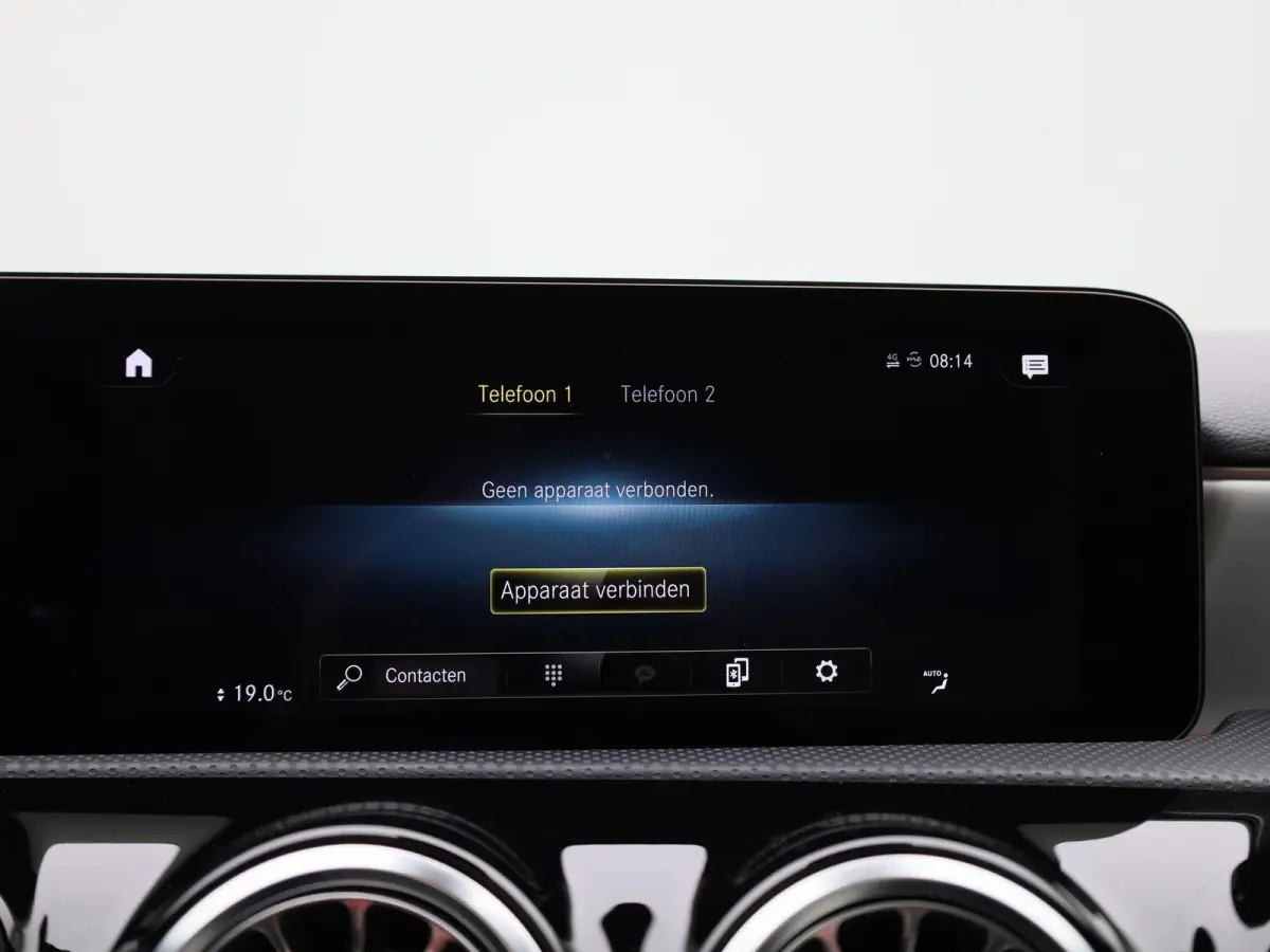 250 Premium | Automaat | Panorama dak | Virtual cockpiot | Climate control | Sfeer verlichting | Leder | DAB | Navigatie | Bluetooth | Camera | Stoel verwarming | Cruise Control | Lichtmetal