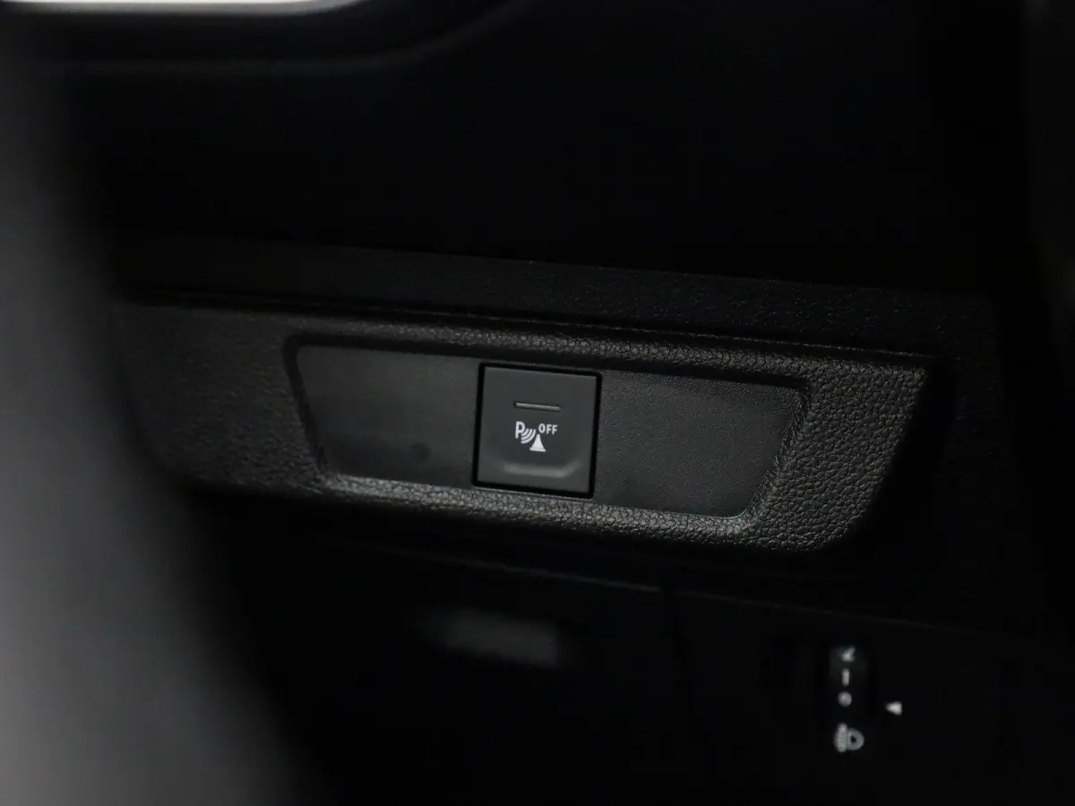 1.0 TCe 90 Expression | Cruise control | Airco | Bluetooth | LMV | Lage km stand