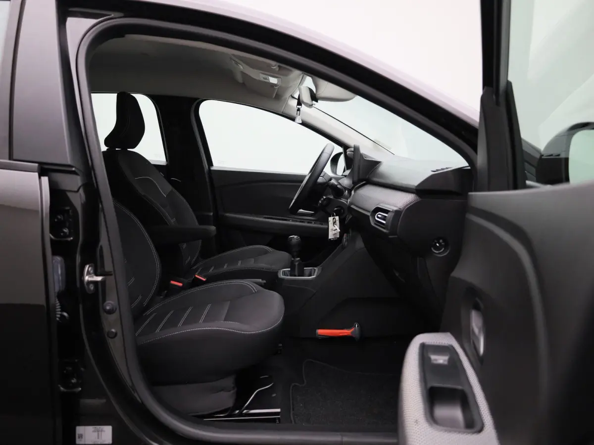 1.0 TCe 90 Expression | Cruise control | Airco | Bluetooth | LMV | Lage km stand