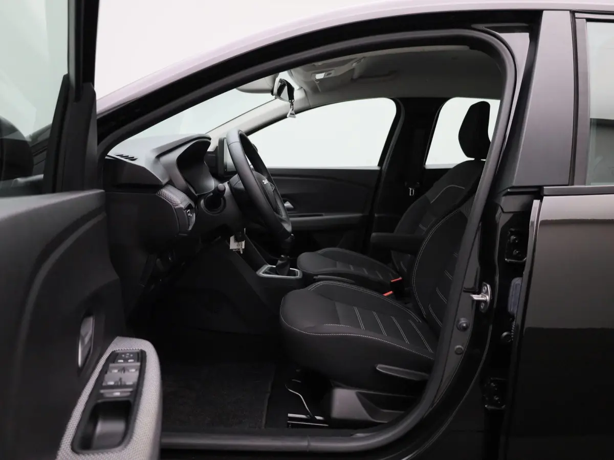 1.0 TCe 90 Expression | Cruise control | Airco | Bluetooth | LMV | Lage km stand