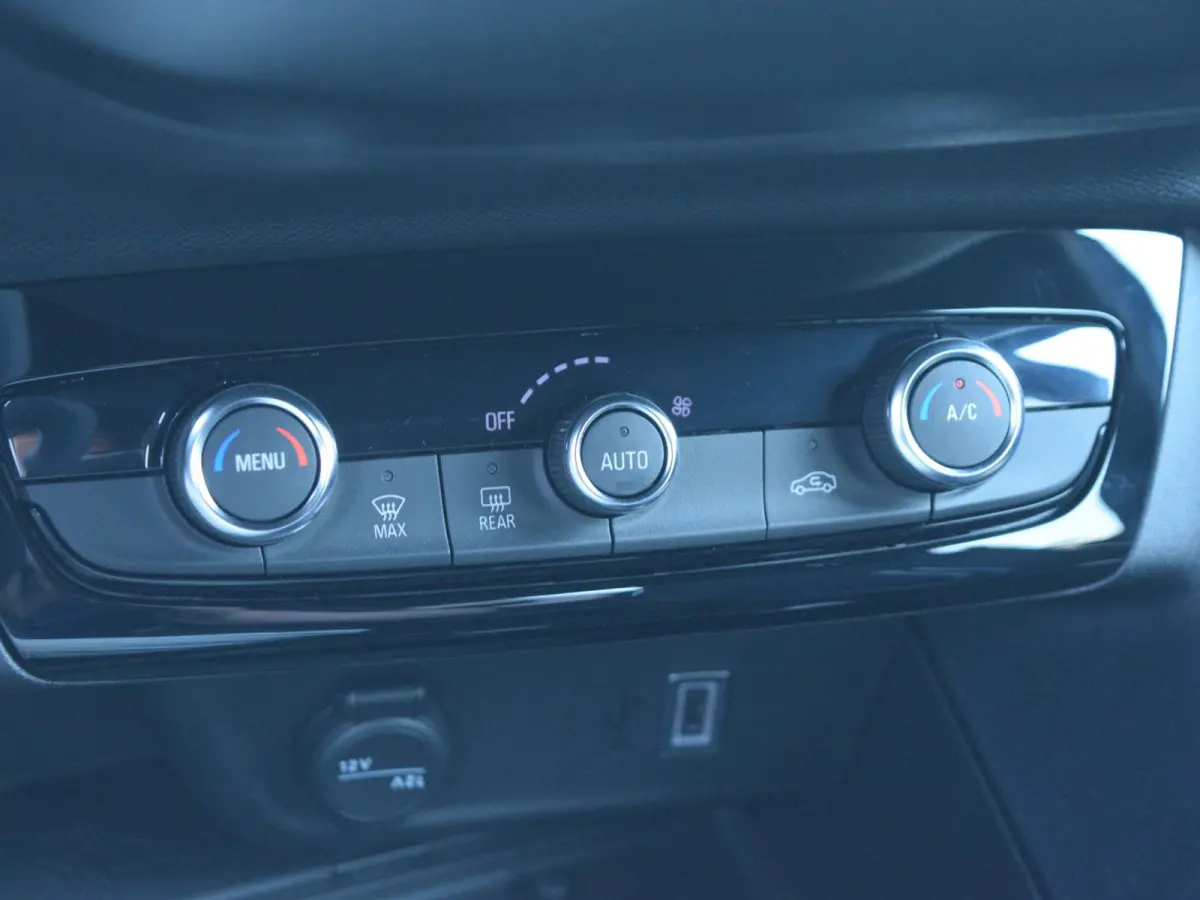 1.2 Turbo Hybrid GS