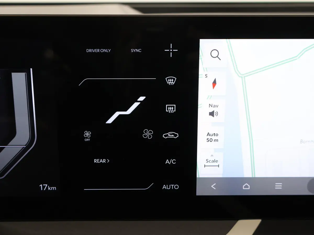 GT-Line Business Edition 81.4 kWh | Panoramaschuifdak | Led Koplampen | Stoelverwarming voor en achter | Zwarte hemelbekleding |