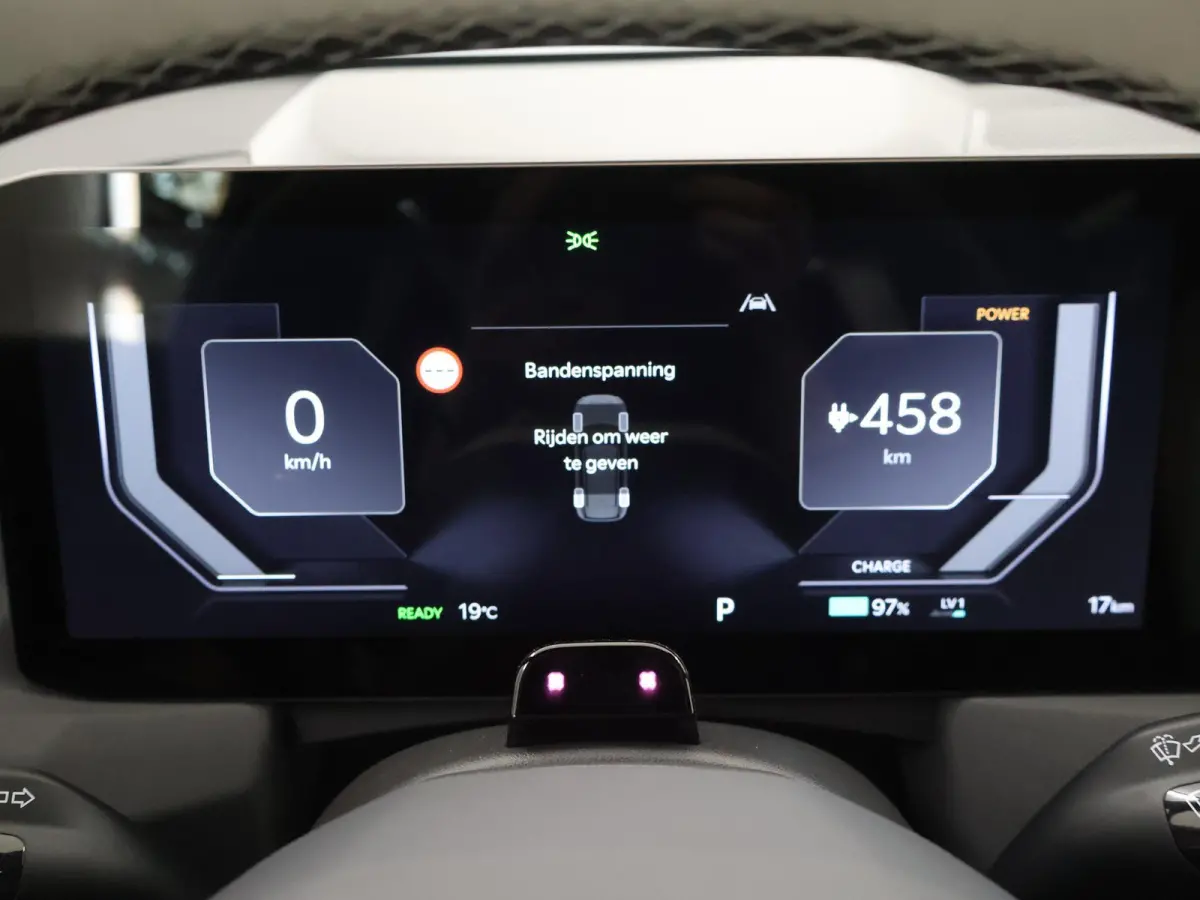 GT-Line Business Edition 81.4 kWh | Panoramaschuifdak | Led Koplampen | Stoelverwarming voor en achter | Zwarte hemelbekleding |