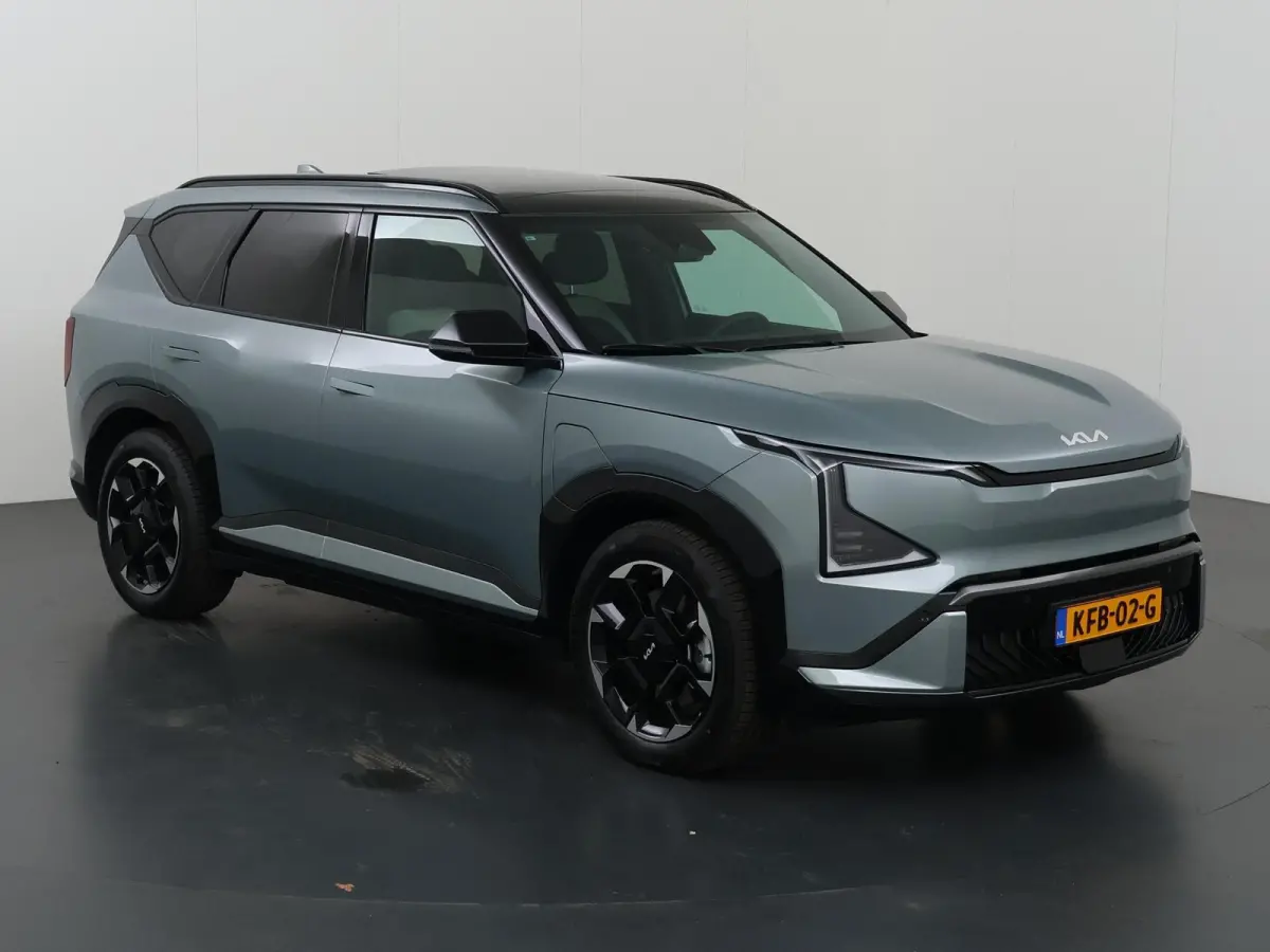 GT-Line Business Edition 81.4 kWh | Panoramaschuifdak | Led Koplampen | Stoelverwarming voor en achter | Zwarte hemelbekleding |