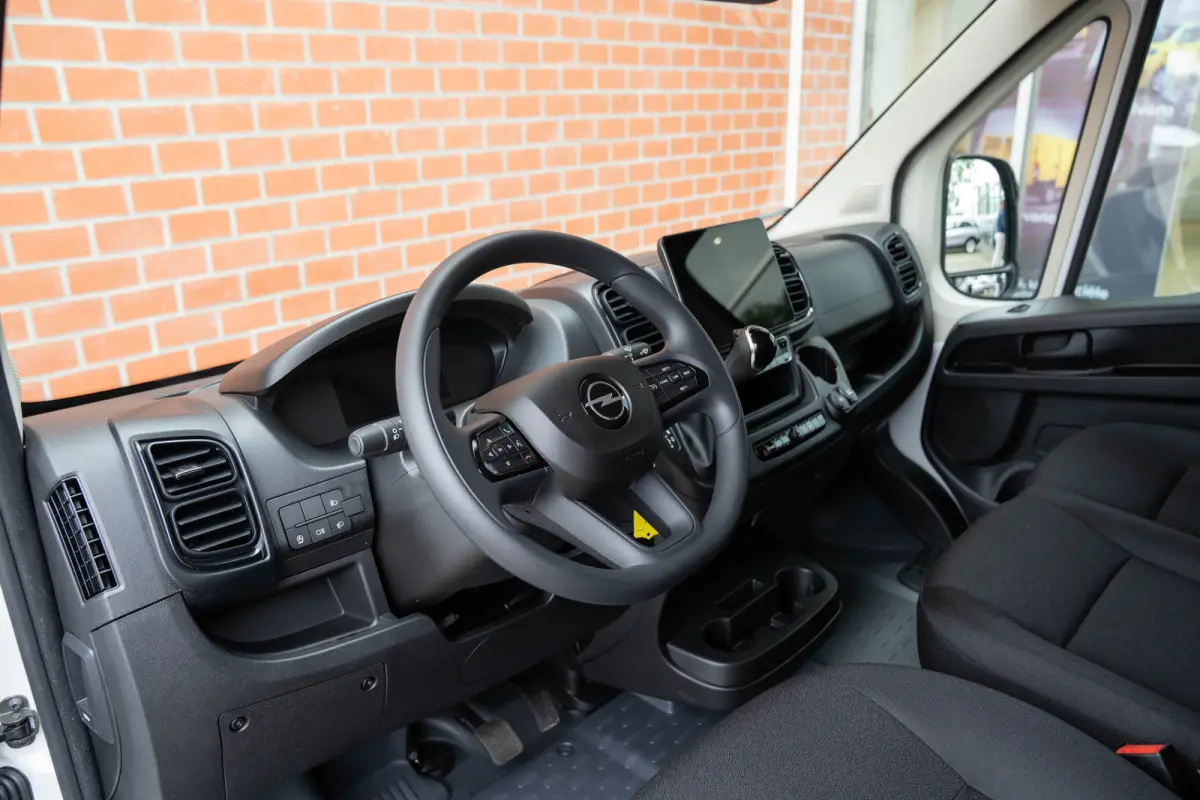2.2D 140PK Automaat S&S L2H2 3.5T | BPM Vrij! | Climate Controle | Navigatie | Camera | Cruise Controle |