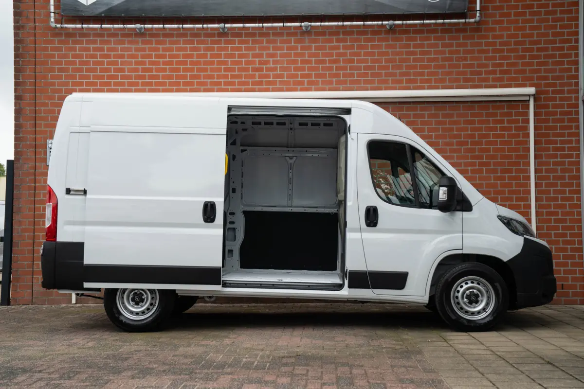 2.2D 140PK Automaat S&S L2H2 3.5T | BPM Vrij! | Climate Controle | Navigatie | Camera | Cruise Controle |