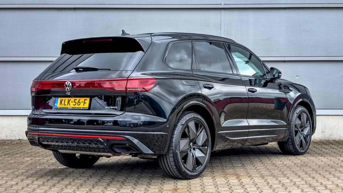 R 3.0 TSI eHybrid 462pk 4MOTION | SoH 100% | Luchtvering | Panoramadak | Trekhaak