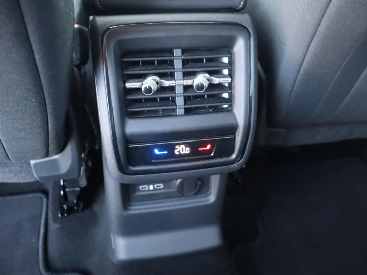 1.5 TSI 150pk DSG MHEV Tour Edition | Trekhaak