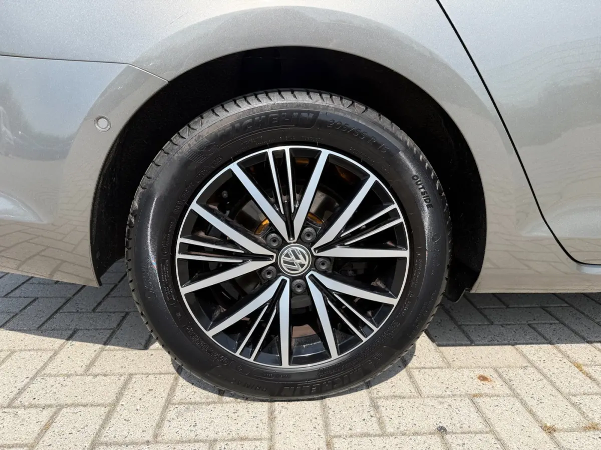1.4 TSI Business Allstar NAVI | DSG | 125PK
