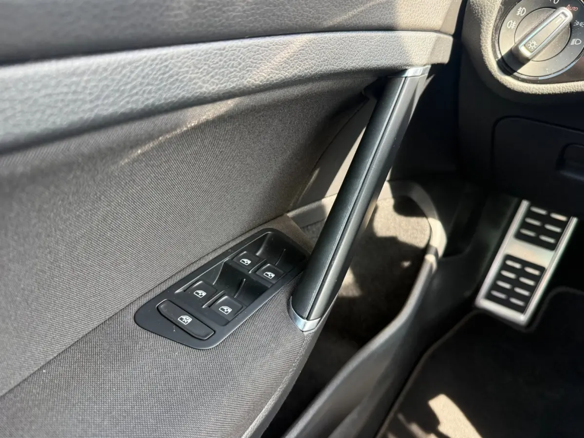 1.4 TSI Business Allstar NAVI | DSG | 125PK