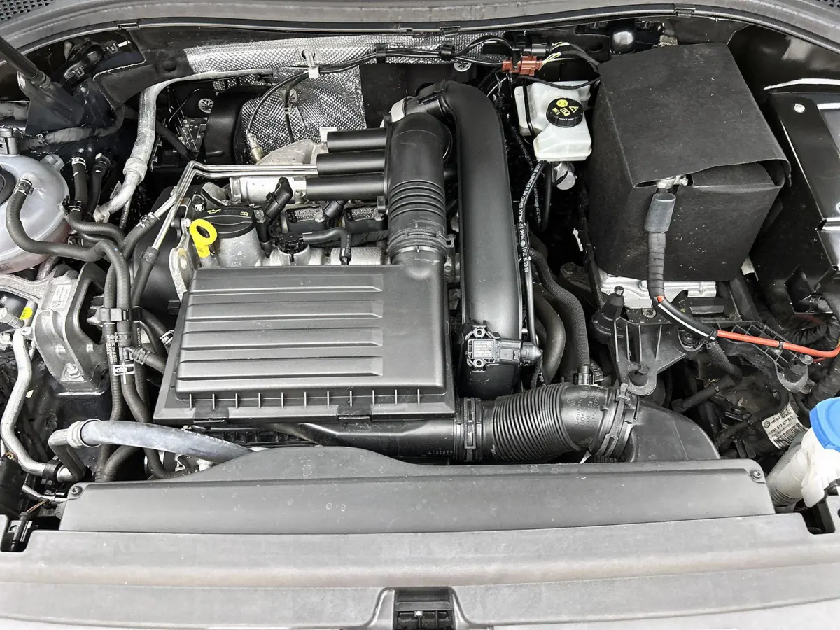 1.4 TSI Connected Series | 125 PK | Lederen Bekleding | Cruise Control | Navigatie | Parkeersensoren