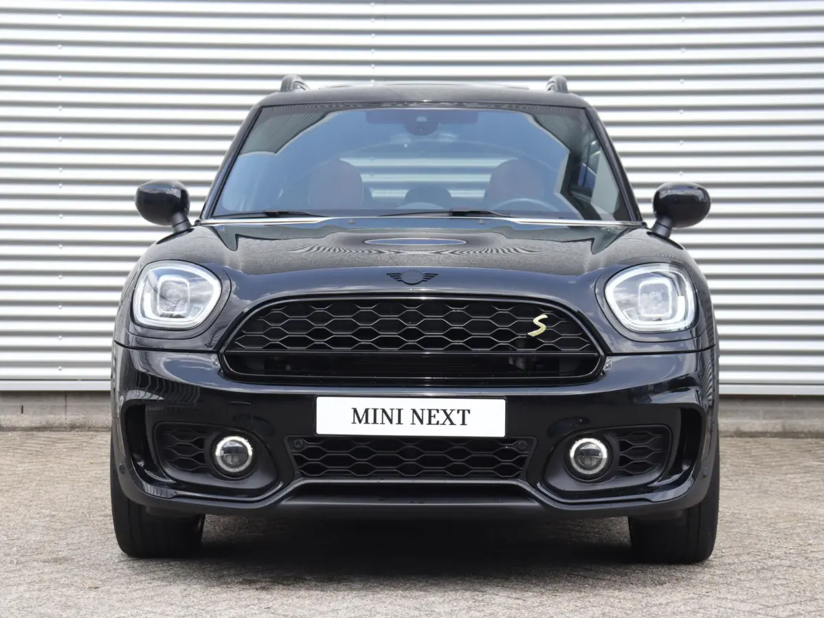 Cooper ALL4 | John Cooper Works + Panodak + Harman Kardon + Adaptive Cruise Control + Comfort Access + Apple Carplay + SOH 90% + 19" JCW Circuit Spoke two-tone