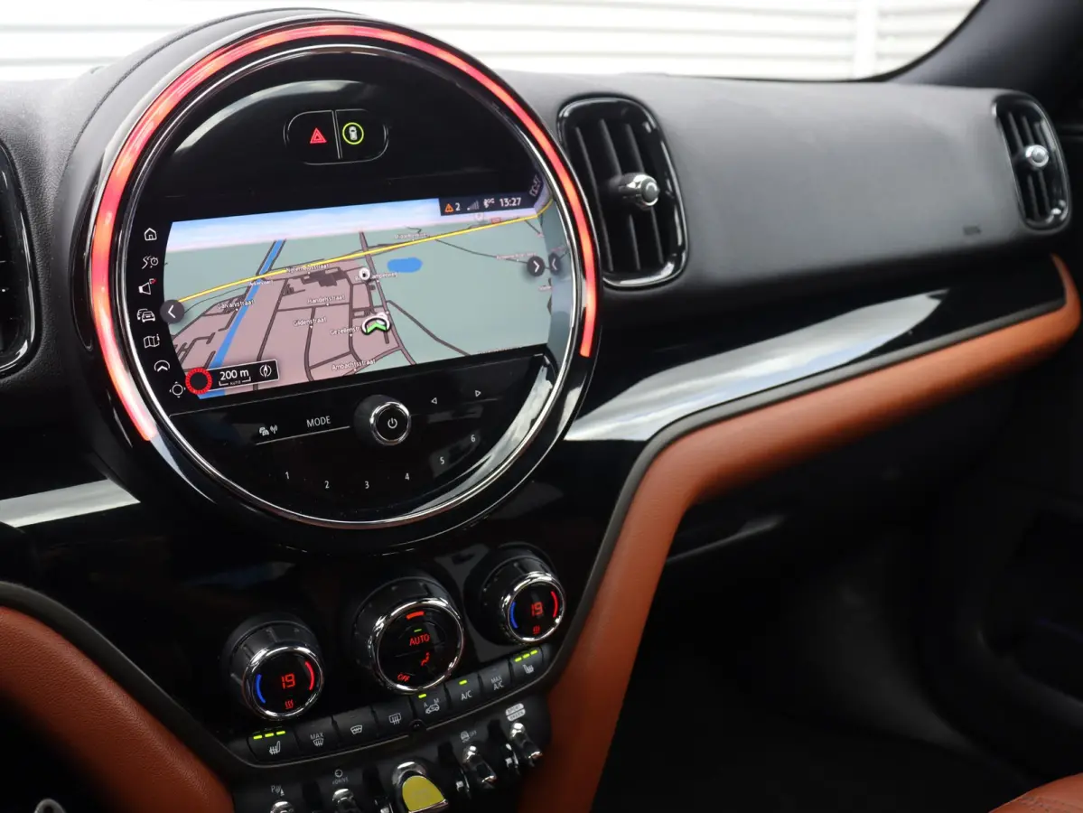 Cooper ALL4 | John Cooper Works + Panodak + Harman Kardon + Adaptive Cruise Control + Comfort Access + Apple Carplay + SOH 90% + 19" JCW Circuit Spoke two-tone