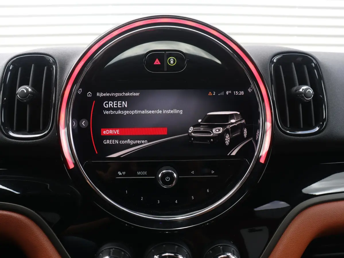 Cooper ALL4 | John Cooper Works + Panodak + Harman Kardon + Adaptive Cruise Control + Comfort Access + Apple Carplay + SOH 90% + 19" JCW Circuit Spoke two-tone