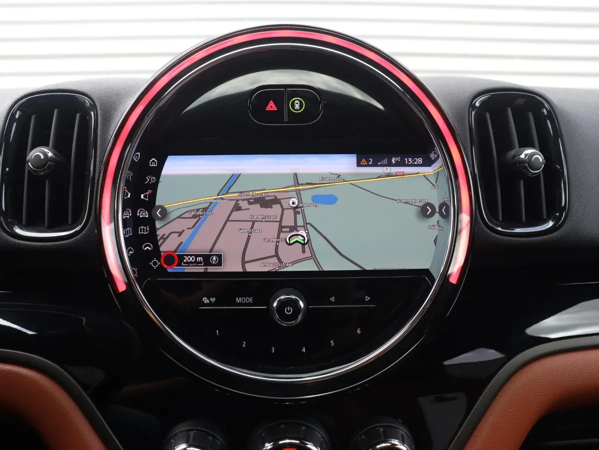 Cooper ALL4 | John Cooper Works + Panodak + Harman Kardon + Adaptive Cruise Control + Comfort Access + Apple Carplay + SOH 90% + 19" JCW Circuit Spoke two-tone