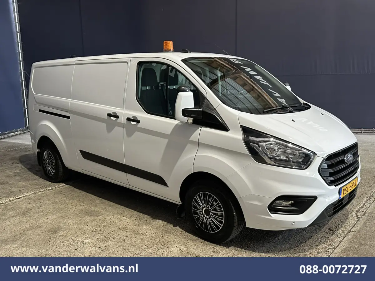2.0 TDCI 130pk L2H1 Euro6 Airco | Camera | LED | Apple Carplay | Cruisecontrol | 2800kg Trekhaak Cruisecontrol, Stoelverwarming, Verwarmde voorruit, Parkeersensoren, Bijrijdersbank